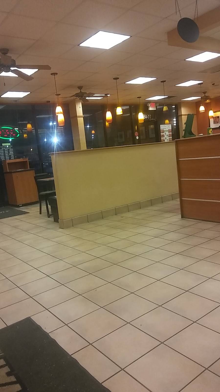 Subway | restaurant | 1146 & 1148 Shackelford Rd, Florissant, MO 63031, USA | 3148371782 OR +1 314-837-1782