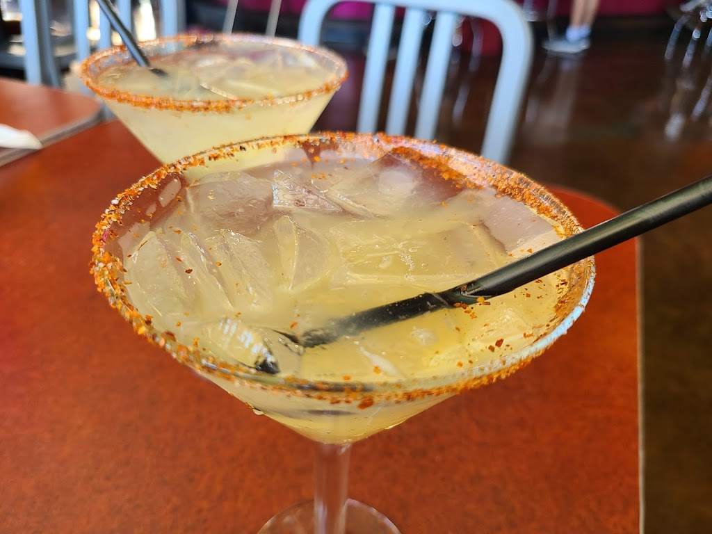 Rosarios Mexican Cafe Y Cantina (Southtown) | restaurant | 910 S Alamo St, San Antonio, TX 78205, USA | 2102231806 OR +1 210-223-1806