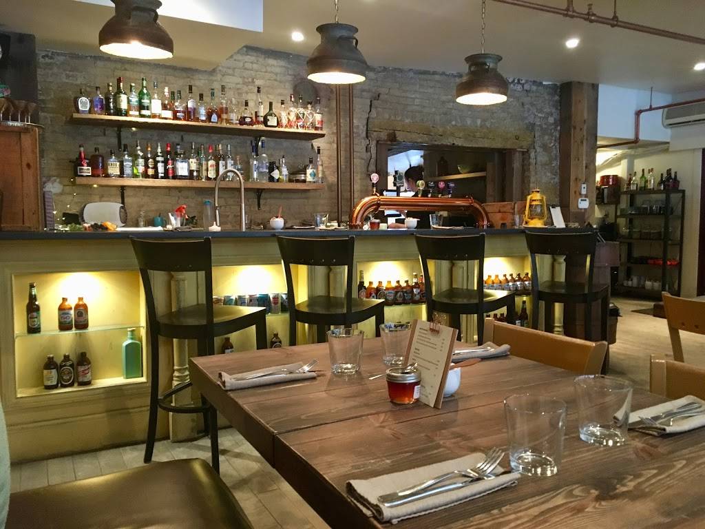 Chez Rioux & Pettigrew | restaurant | 160 Rue Saint-Paul, Québec, QC G1K 3W1, Canada | 4186944448 OR +1 418-694-4448