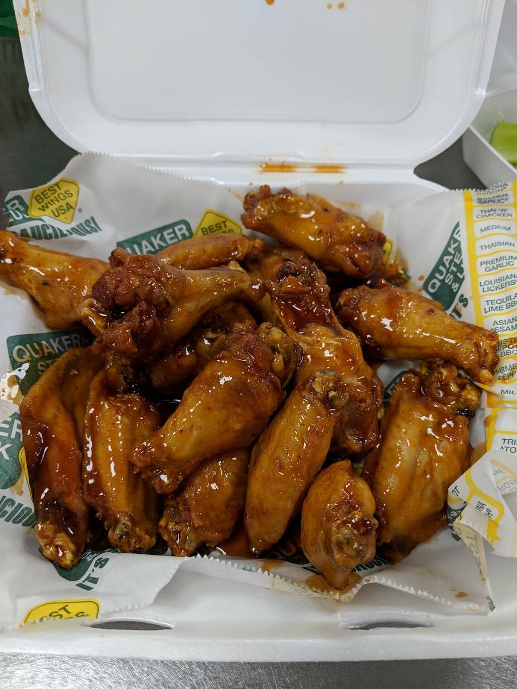 Quaker Steak & Lube | restaurant | 2510 Burr St, Gary, IN 46406, USA | 2198453721 OR +1 219-845-3721