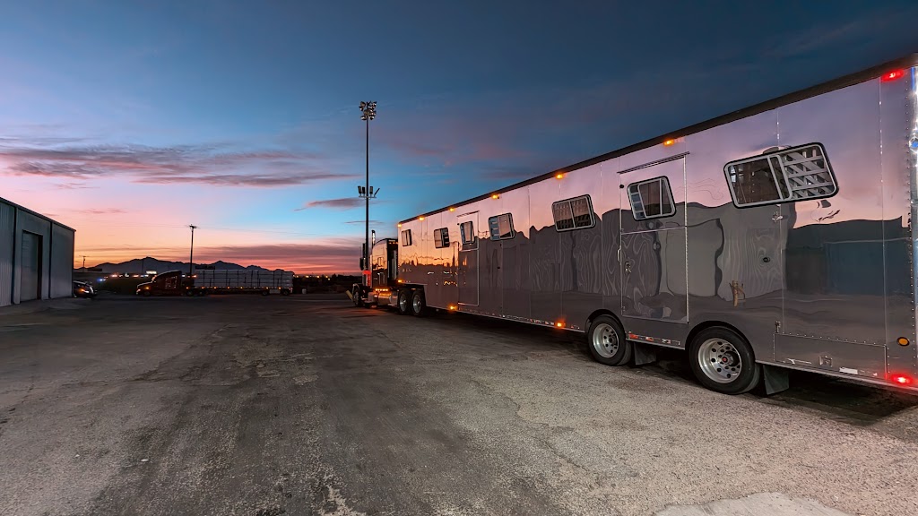 National Truck Stops & Restaurant | restaurant | 16320 Stern Dr #7298, Vado, NM 88072, USA | 5752333695 OR +1 575-233-3695