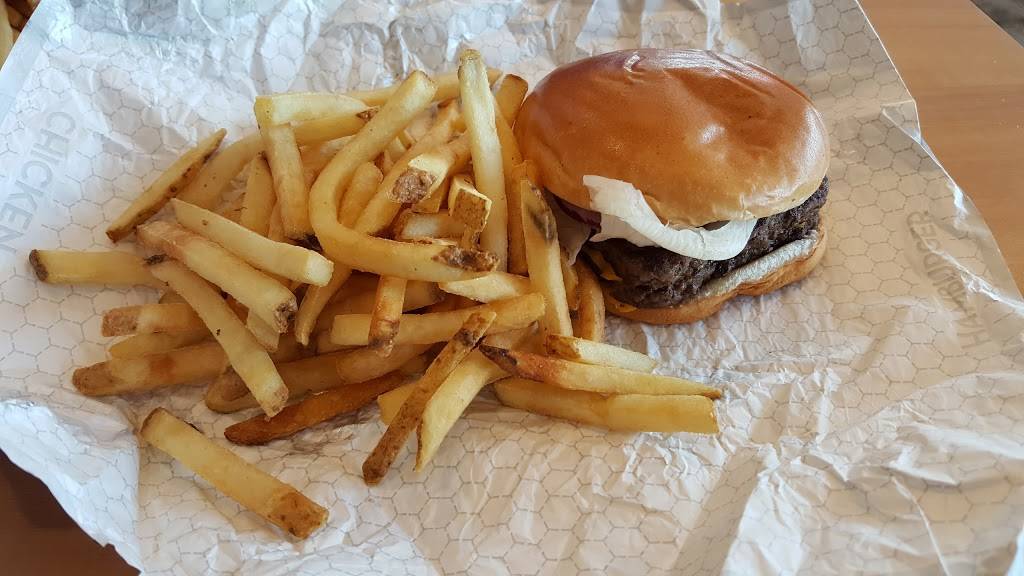 Wendys | restaurant | 5679 S Archer Ave, Chicago, IL 60638, USA | 7735851431 OR +1 773-585-1431