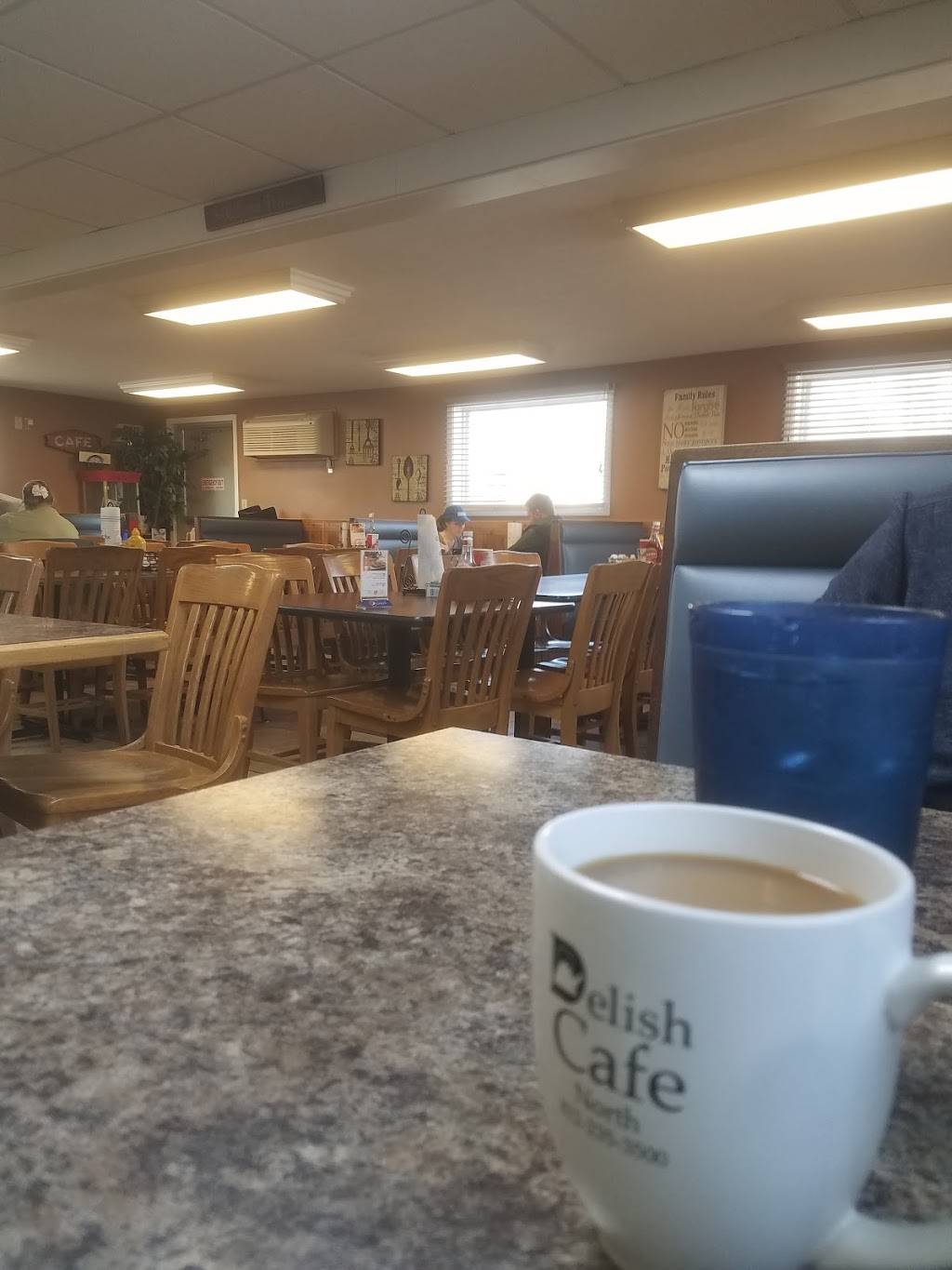 Delish Cafe | restaurant | 2144 N 25th St, Terre Haute, IN 47804, USA | 8122353500 OR +1 812-235-3500