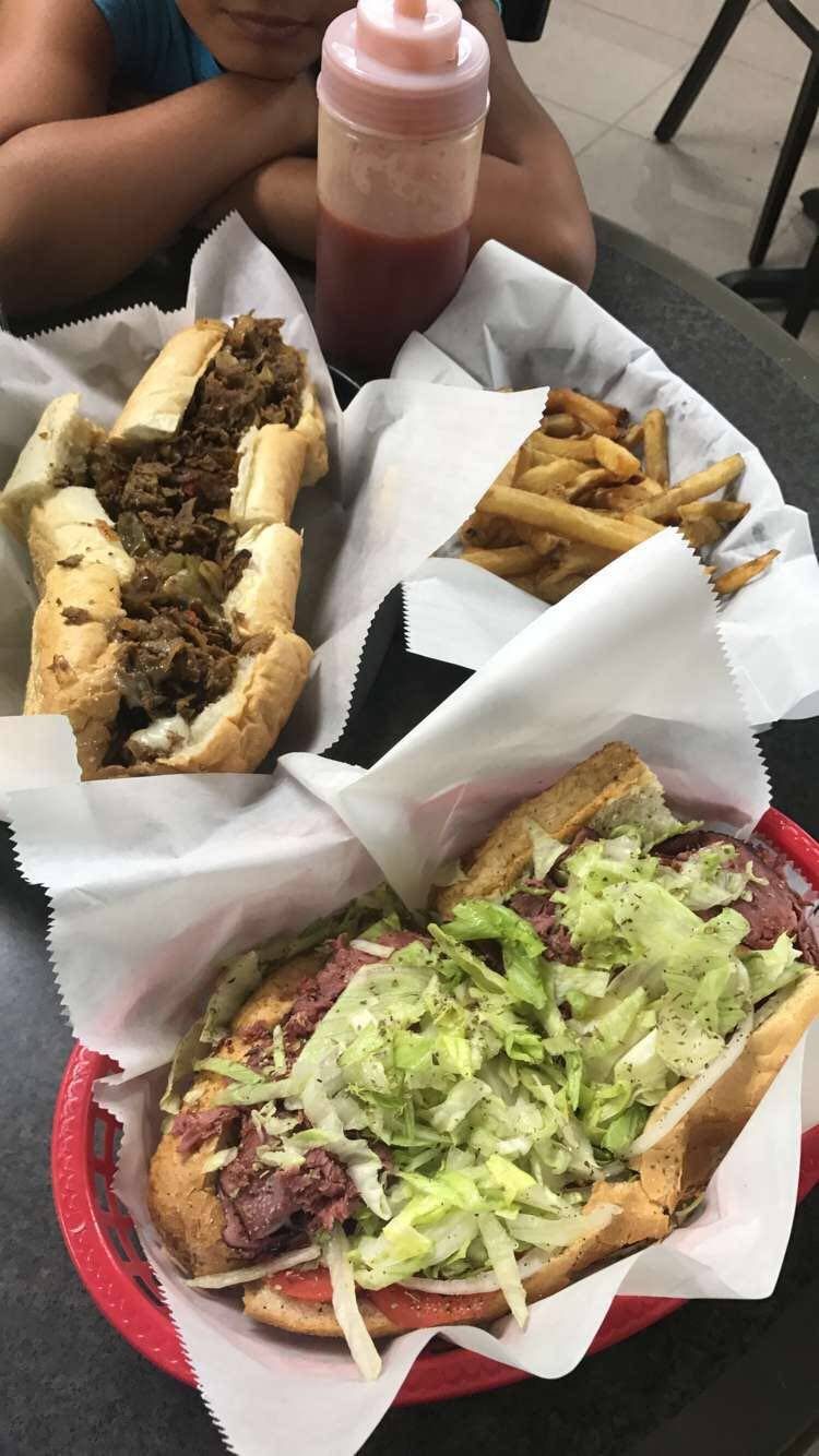 Richie’s CHEESESTEAK | restaurant | 6191 Deltona Blvd, Spring Hill, FL 34606, USA | 3526007999 OR +1 352-600-7999