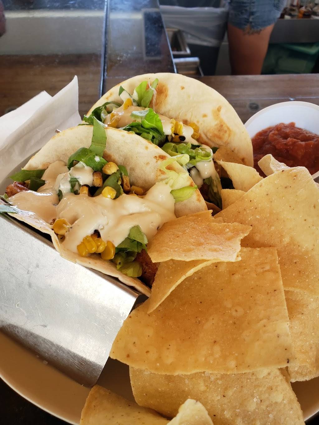 Backflip Beach Bar | restaurant | 4660 El Mar Dr, Lauderdale-By-The-Sea, FL 33308, USA | 7542003346 OR +1 754-200-3346