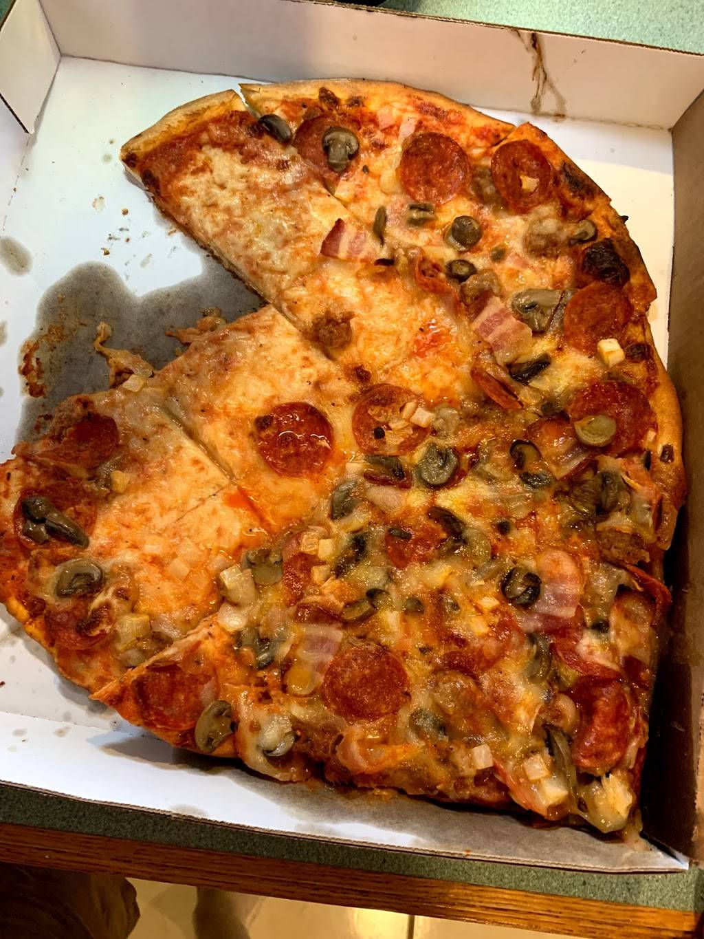 Annas Pizzeria | restaurant | 1609 W Main St, Sun Prairie, WI 53590, USA | 6088252660 OR +1 608-825-2660