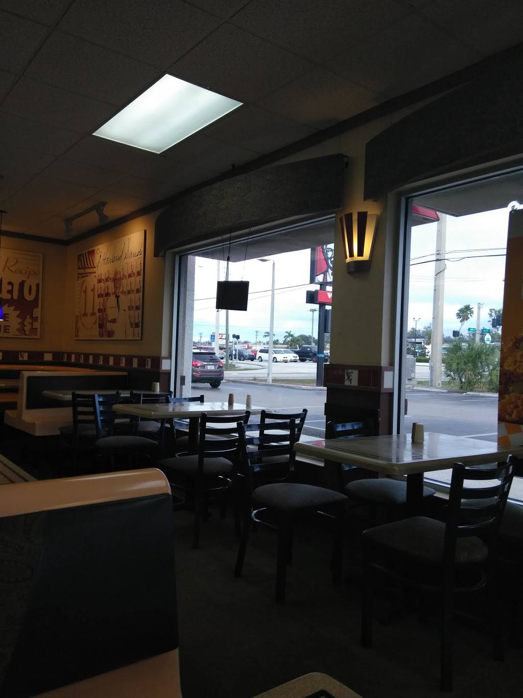 KFC | restaurant | 12250 S Cleveland Ave, Fort Myers, FL 33907, USA | 2399361020 OR +1 239-936-1020