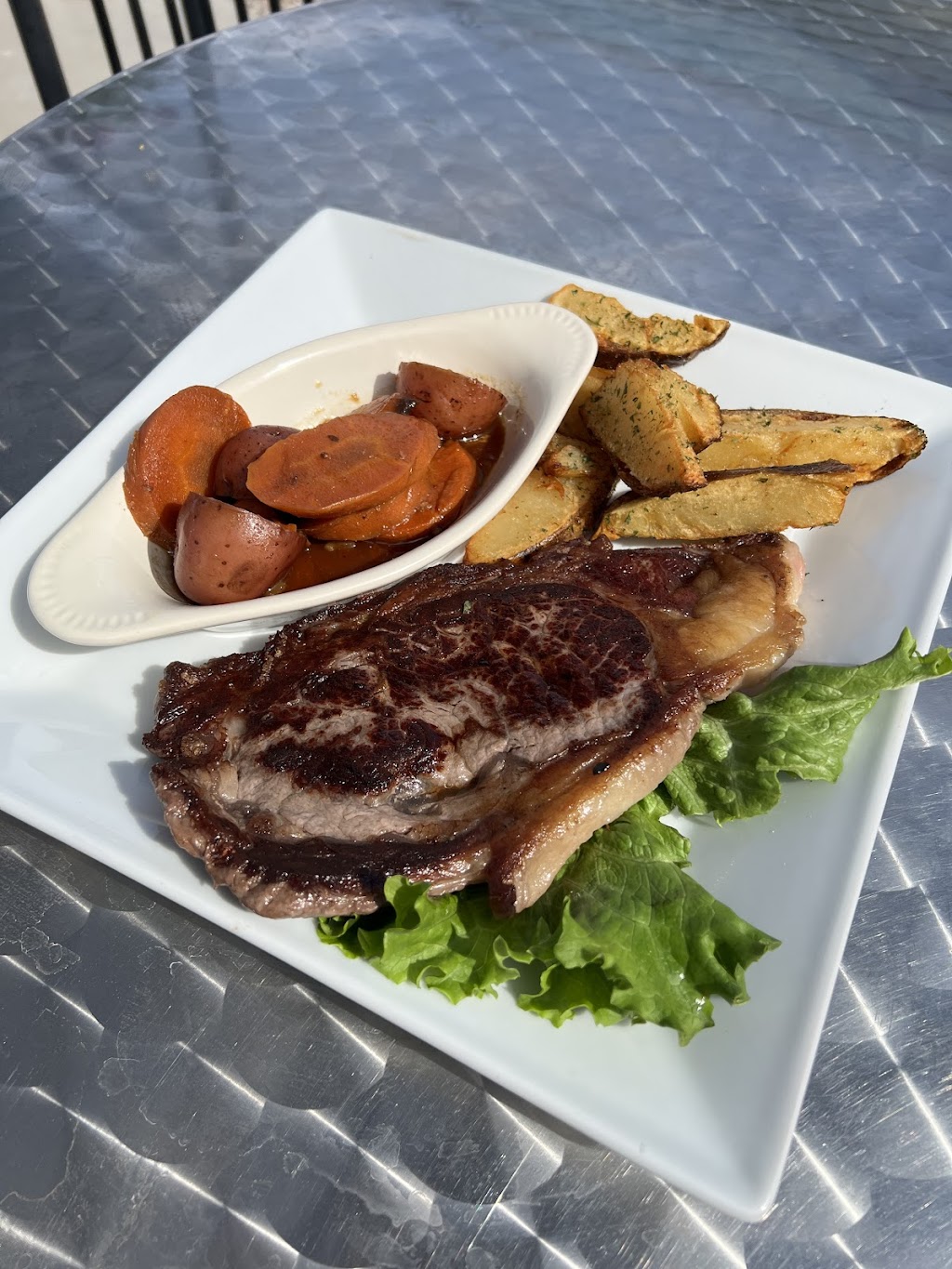 The Palomino | restaurant | 107 E Wickenburg Way, Wickenburg, AZ 85390, USA | 9286844442 OR +1 928-684-4442