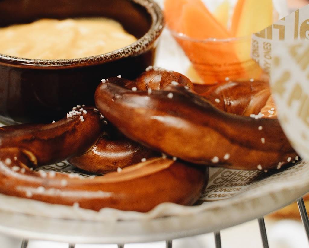 Cherry Public House | Glen Arbor | restaurant | 5109, 6026-B, S Lake St, Glen Arbor, MI 49636, USA | 2312263033 OR +1 231-226-3033