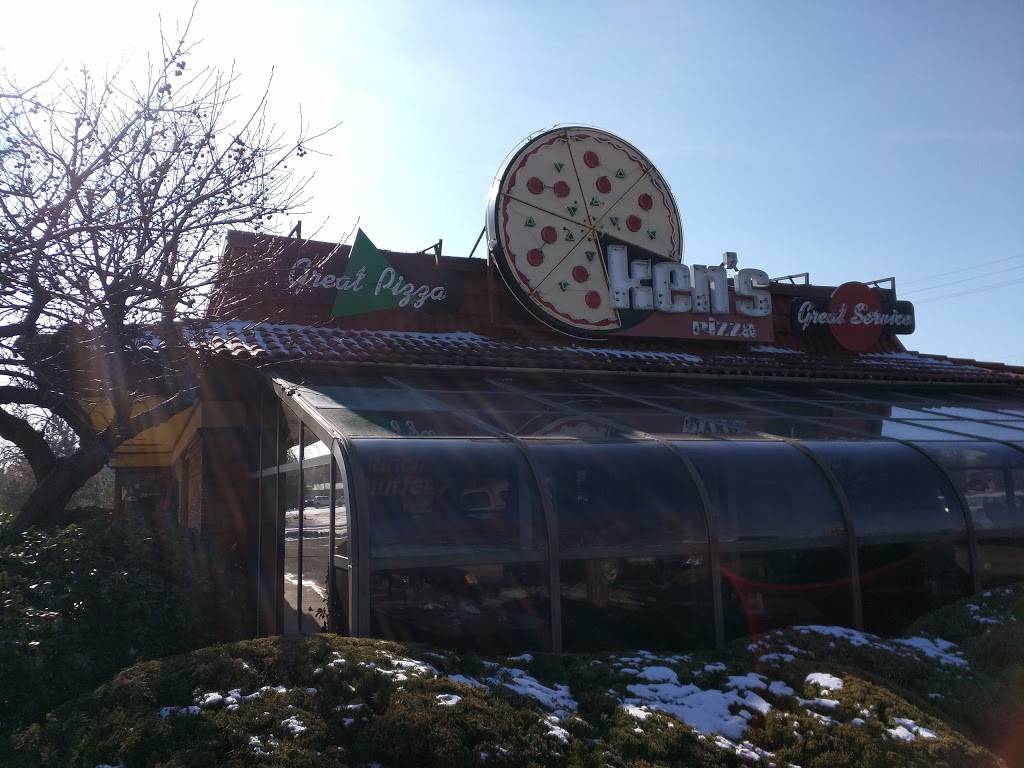 Kens Pizza | restaurant | 901 E 30th Ave, Hutchinson, KS 67502, USA | 6206699309 OR +1 620-669-9309