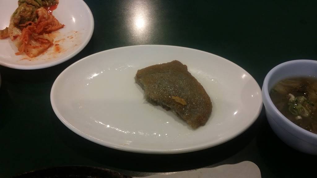 Dal Paeng Yi Korean Noodles and Snacks | restaurant | 3236 W Bryn Mawr Ave, Chicago, IL 60659, USA | 7735880305 OR +1 773-588-0305