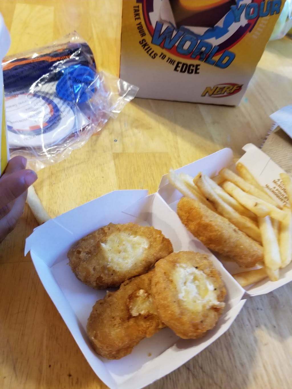 McDonalds | cafe | 3195 Howard Ave, Windsor, ON N8X 3Y9, Canada | 5199660131 OR +1 519-966-0131