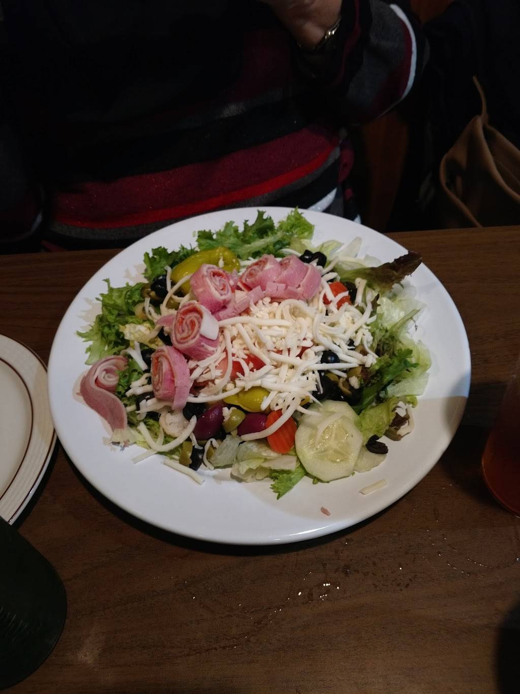 Angelos Family Pizza & Pasta | restaurant | 166 Walnut St, Waynesville, NC 28786, USA | 8284521886 OR +1 828-452-1886