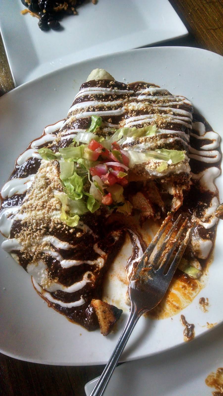 El Camion Cantina | restaurant | 194 Avenue A, New York, NY 10009, USA | 2125335436 OR +1 212-533-5436