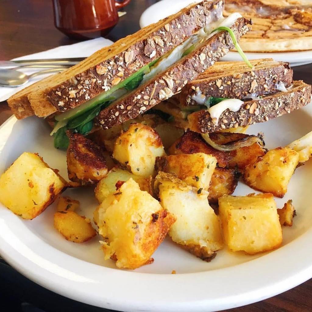 Pushkart Café | restaurant | 219 N Main St, Mansfield, MA 02048, USA | 7747192179 OR +1 774-719-2179