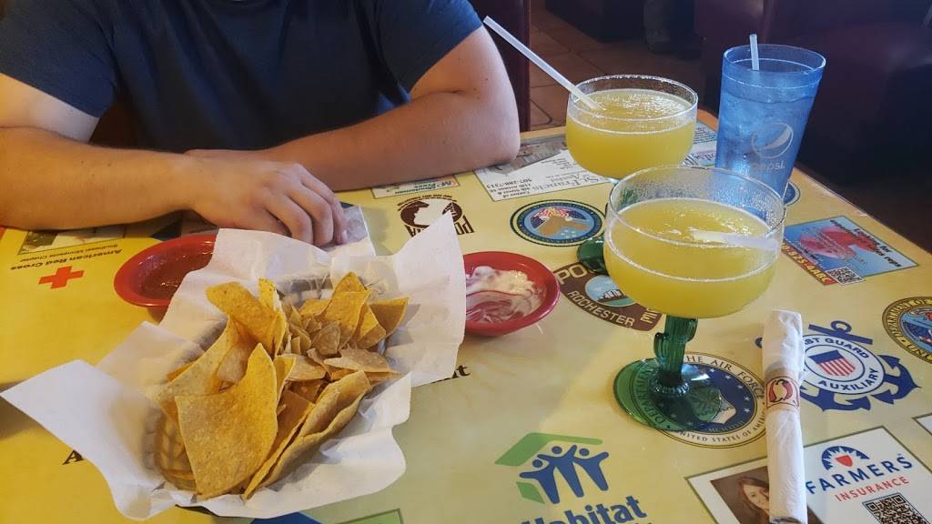 Los Dos Amigos | restaurant | 1611 US-52, Rochester, MN 55901, USA | 5075364527 OR +1 507-536-4527