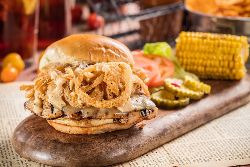 Famous Daves Bar-B-Que | restaurant | 7825 Vinewood Ln, Maple Grove, MN 55369, USA | 7634164600 OR +1 763-416-4600