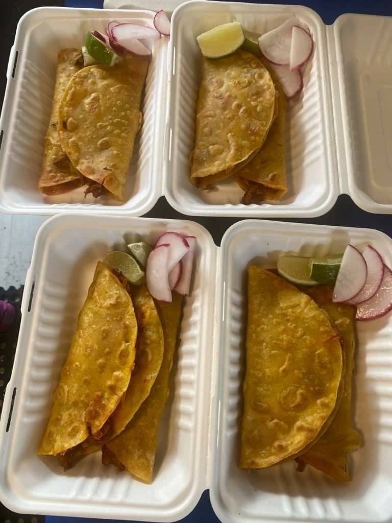 Cemitas la Poblanita | restaurant | 9654 17th Ave SW, Seattle, WA 98106, USA | 2062949762 OR +1 206-294-9762