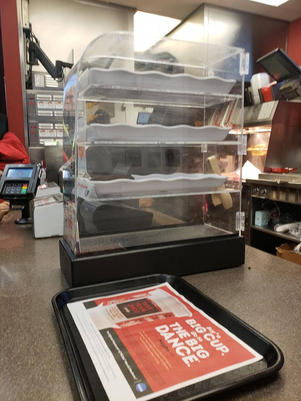 Wendys | restaurant | 23500 Eureka Rd, Taylor, MI 48180, USA | 7342876216 OR +1 734-287-6216