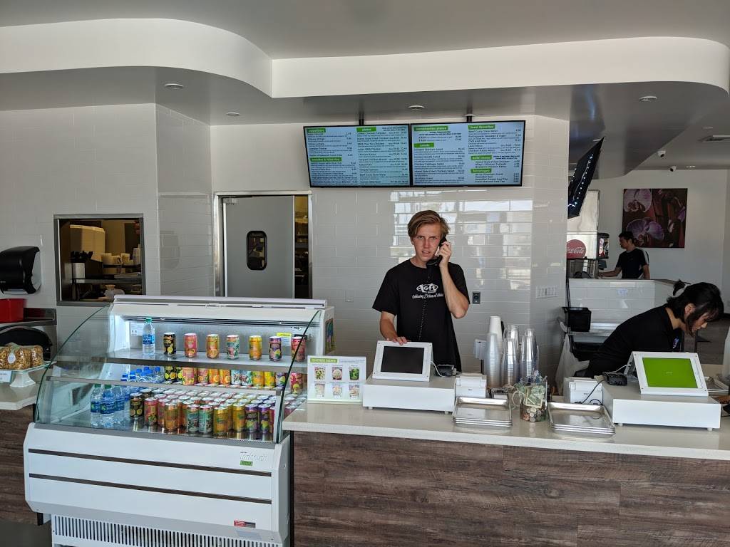 The Loft | restaurant | 3160 Pacific Coast Hwy, Torrance, CA 90505, USA | 4243905638 OR +1 424-390-5638