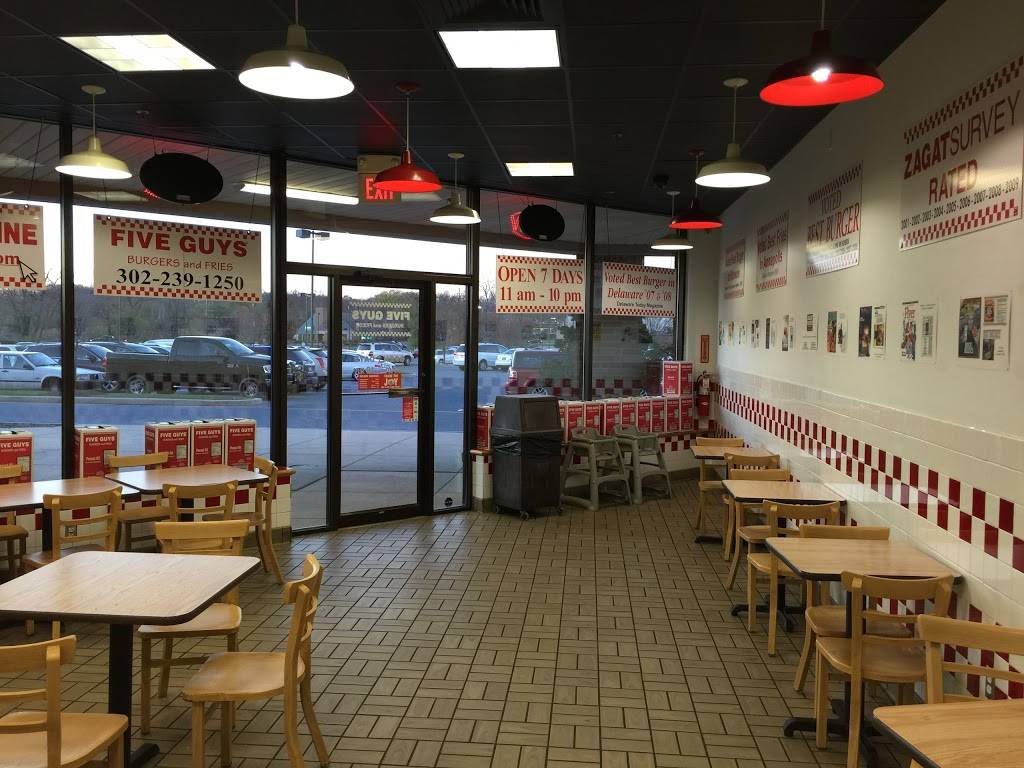 Five Guys | meal takeaway | 136 Lantana Dr, Hockessin, DE 19707, USA | 3022391250 OR +1 302-239-1250