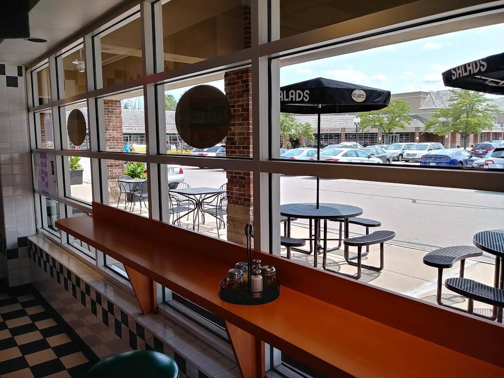 Ferentinos Pizzeria | restaurant | 825 S Waukegan Rd, Lake Forest, IL 60045, USA | 8476151000 OR +1 847-615-1000