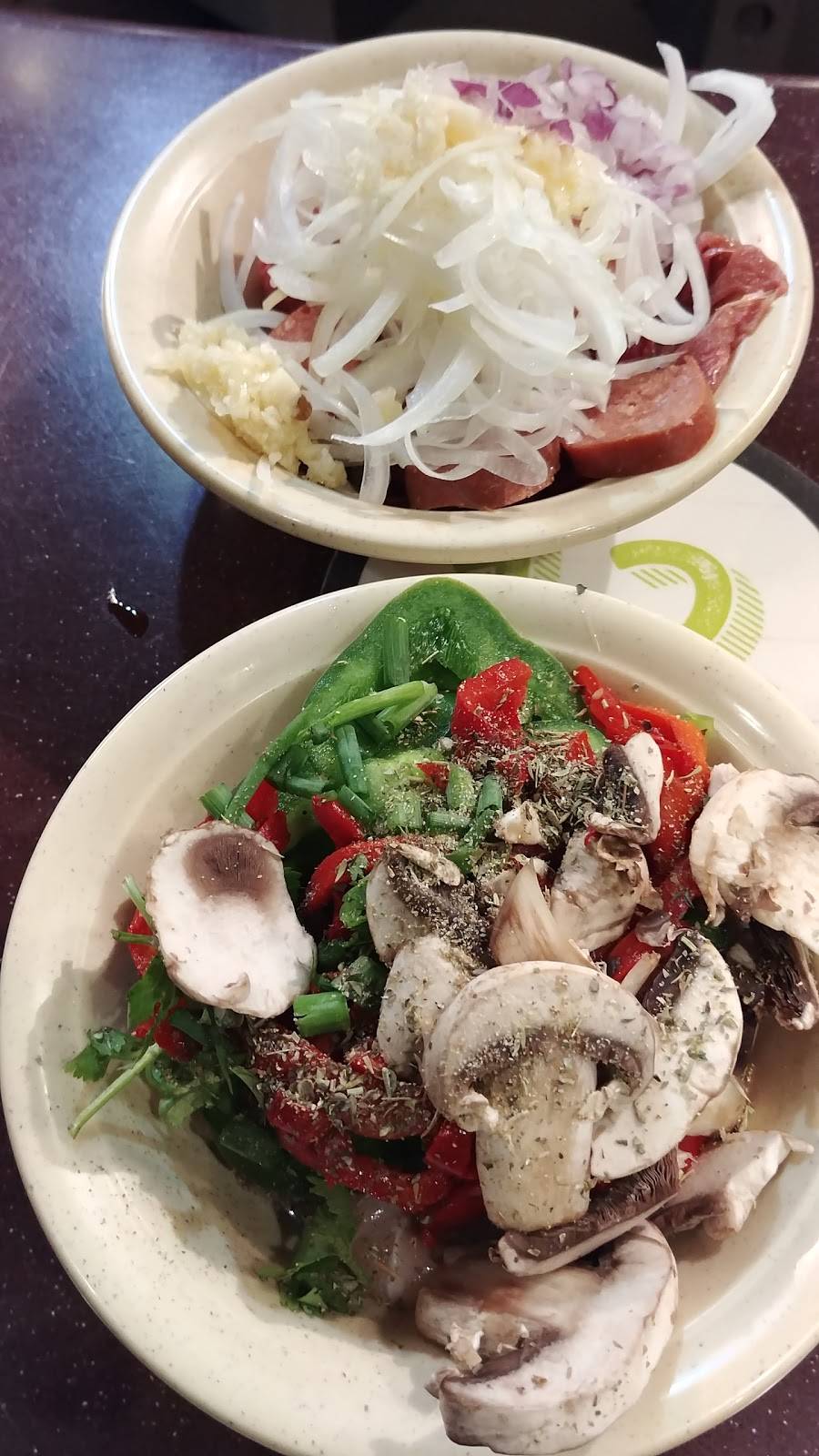 bds Mongolian Grill | restaurant | 13150 Hall Rd, Sterling Heights, MI 48313, USA | 5867266655 OR +1 586-726-6655