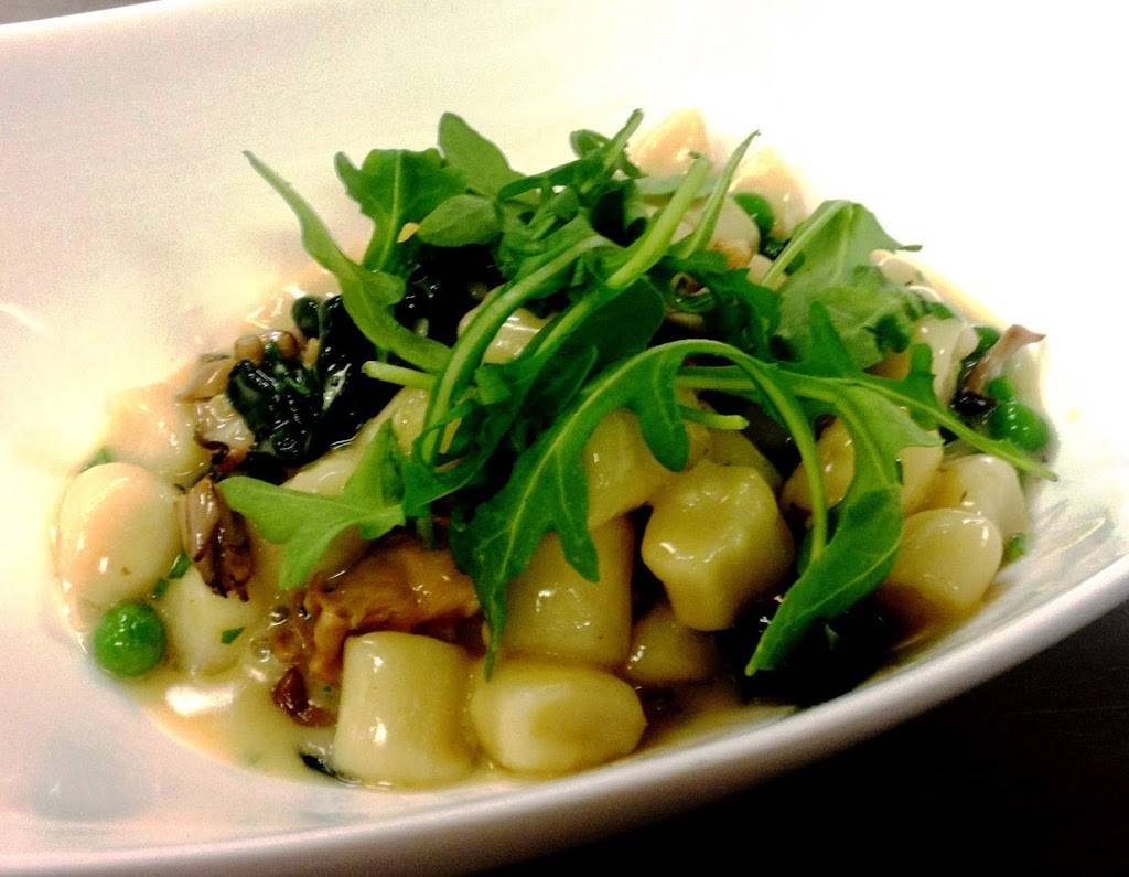 Crimson Tavern | restaurant | 7499 Augusta National Dr, Orlando, FL 32822, USA | 4078519000 OR +1 407-851-9000