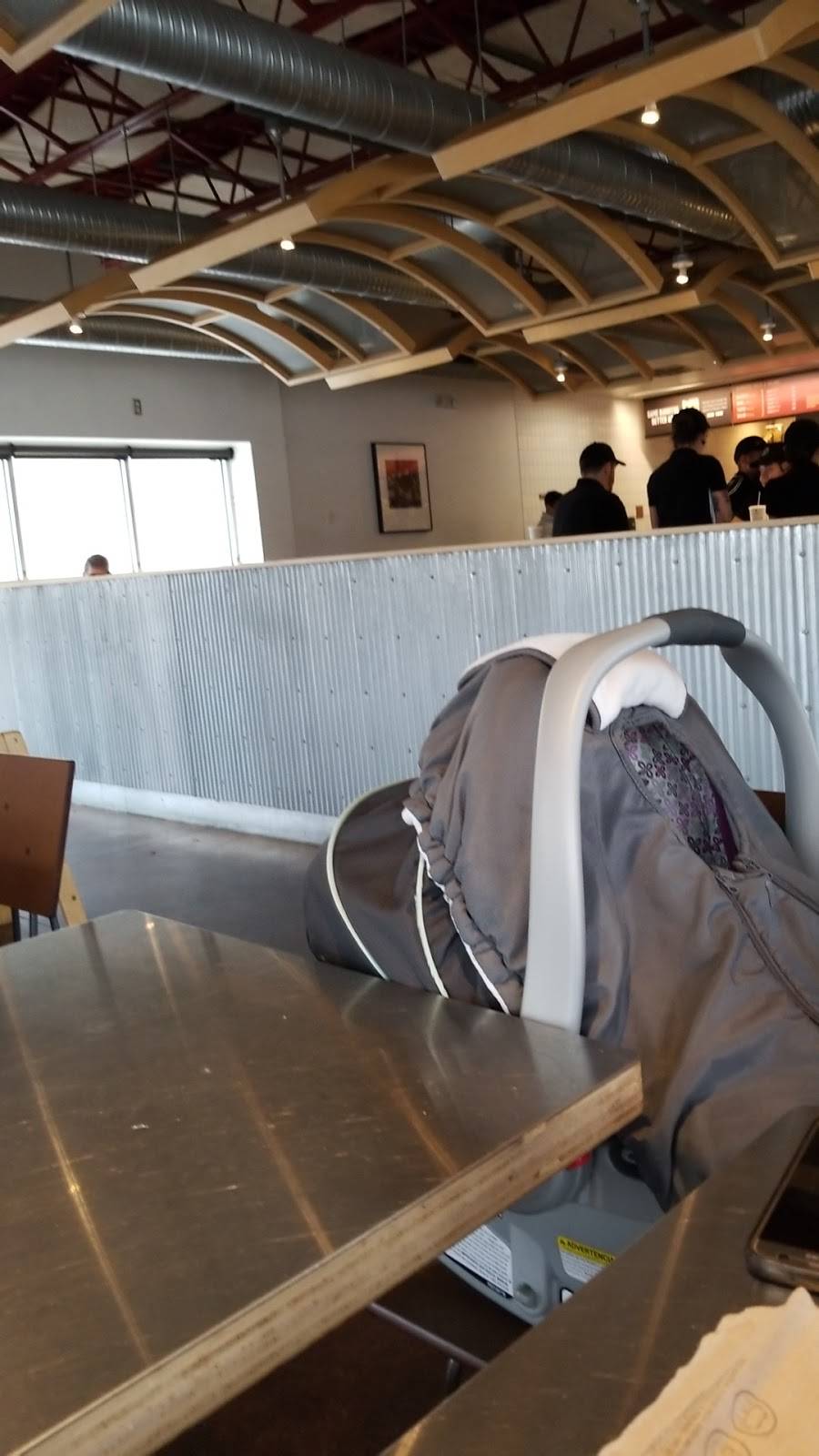 Chipotle Mexican Grill | restaurant | 4502 McKinney Ave, Dallas, TX 75205, USA | 2143022500 OR +1 214-302-2500