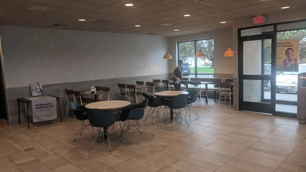 McDonalds | cafe | 6011 Ann Arbor Rd, Jackson, MI 49201, USA | 5177644911 OR +1 517-764-4911