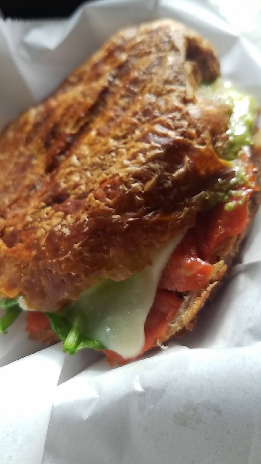 Sankofa Video Books & Café | cafe | 2714 Georgia Ave NW, Washington, DC 20001, USA | 2022344755 OR +1 202-234-4755