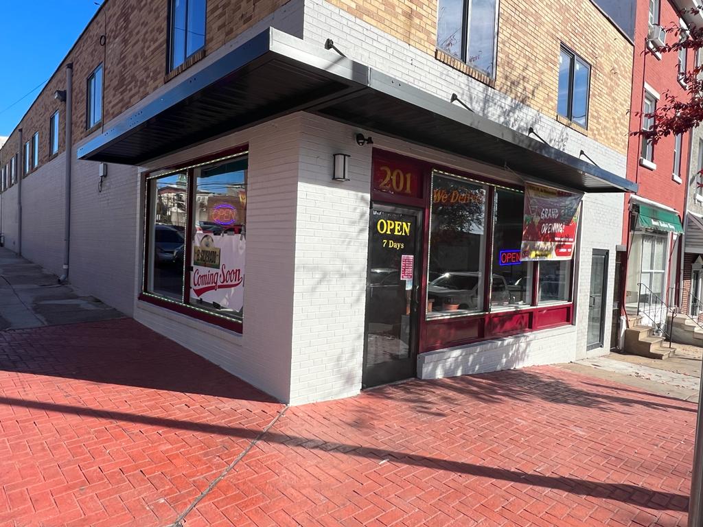 El Silverado Mexican Restaurant | restaurant | 201 E Main St, Norristown, PA 19401, USA | 4842358022 OR +1 484-235-8022