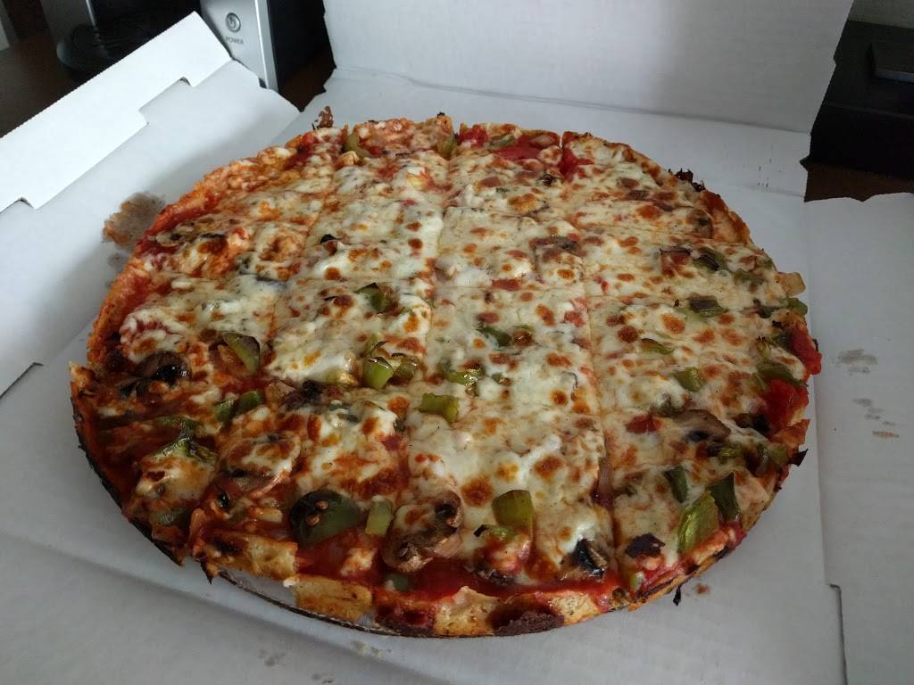 Pizanos Pizza & Pasta | restaurant | 800 N Dearborn St, Chicago, IL 60610, USA | 3123358833 OR +1 312-335-8833