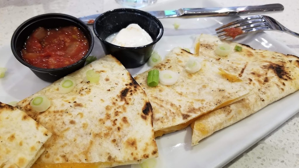 Champions Sports Bar | restaurant | 1201 NW Le Jeune Rd, Miami, FL 33126, USA | 3056495000 OR +1 305-649-5000