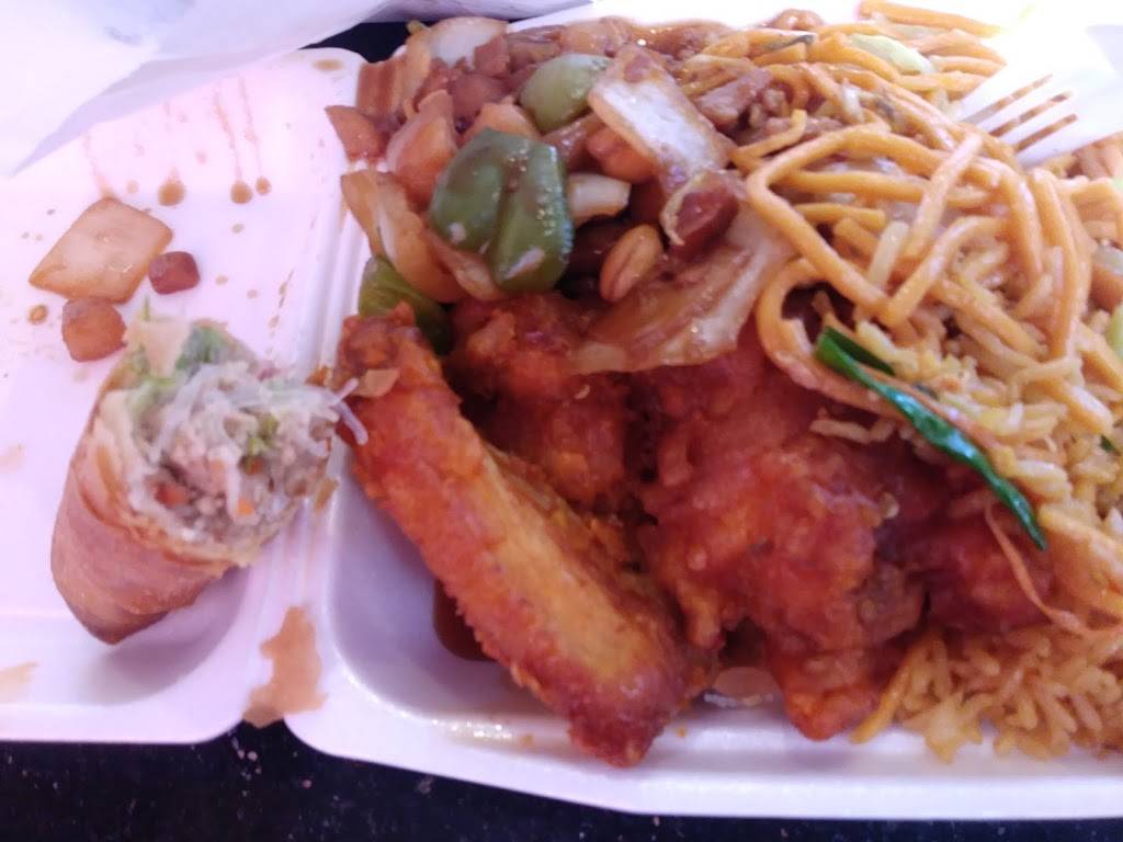 Panda Express | restaurant | 1668 E 2nd St, Beaumont, CA 92223, USA | 9517694459 OR +1 951-769-4459