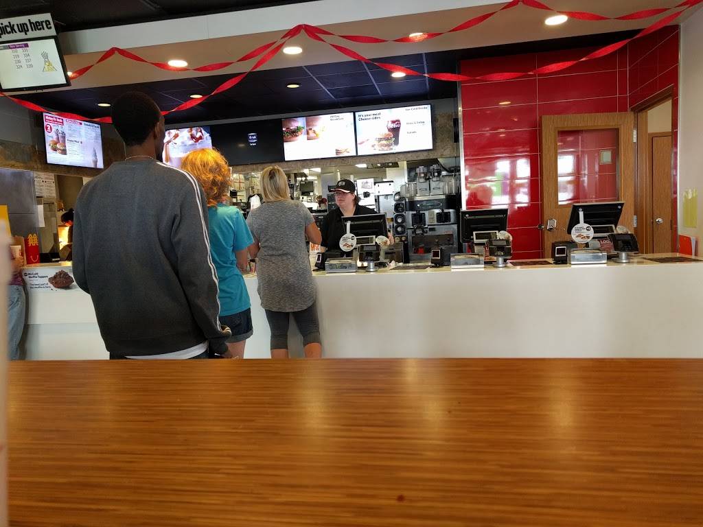 McDonalds | cafe | 1514 W South St, Lebanon, IN 46052, USA | 7654850489 OR +1 765-485-0489