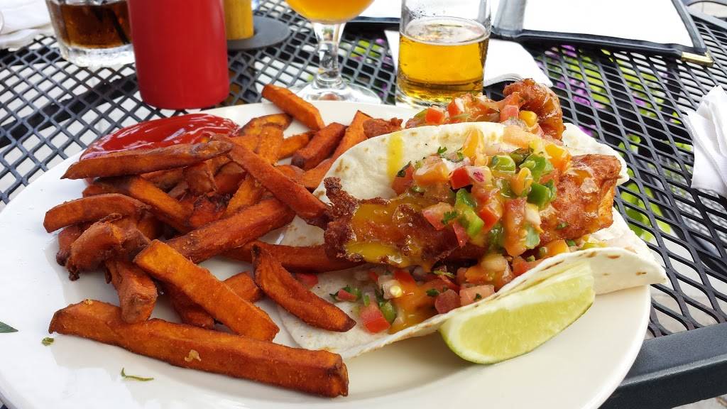 Town Hall Brewery | restaurant | 1430 S Washington Ave, Minneapolis, MN 55454, USA | 6123398696 OR +1 612-339-8696