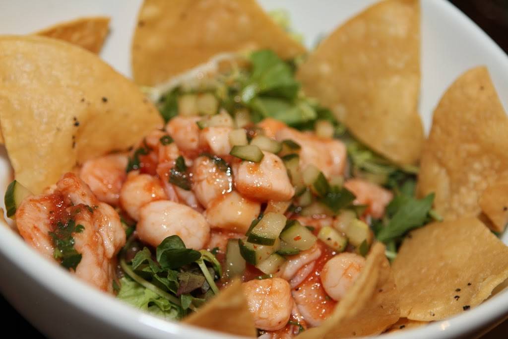 SideTrack Bar + Grill | restaurant | 30 W Angela St, Pleasanton, CA 94566, USA | 9253996789 OR +1 925-399-6789