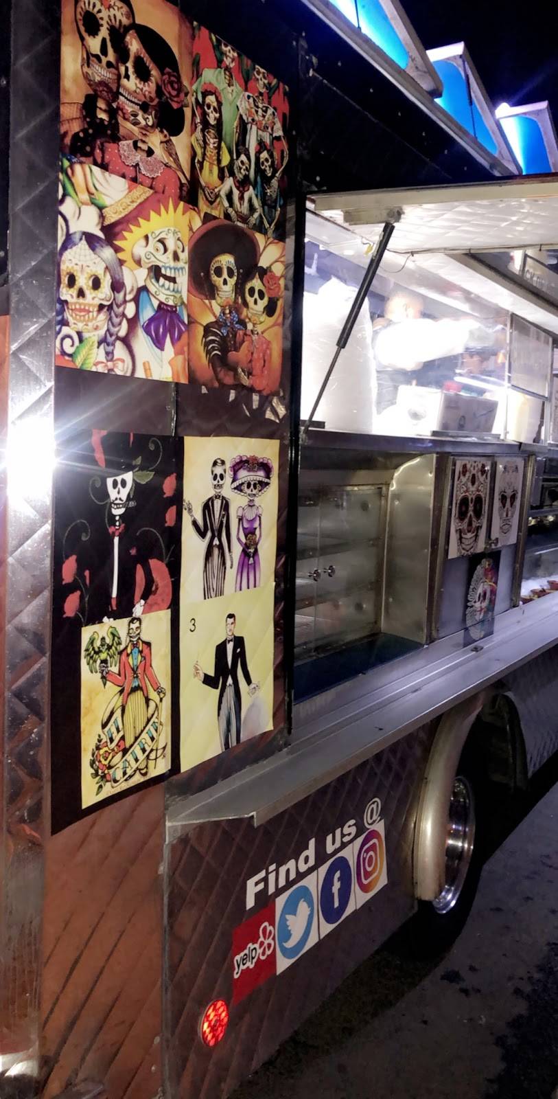 Tacos El Catrin | restaurant | 415 N Bristol St, Santa Ana, CA 92703, USA | 7144603437 OR +1 714-460-3437