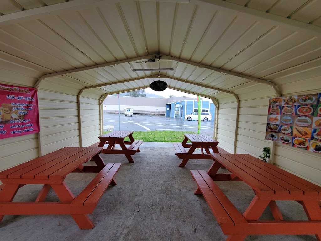 Perlitas Mexican Food Truck | restaurant | 112 3rd St, Smith River, CA 95567, USA | 7074870306 OR +1 707-487-0306