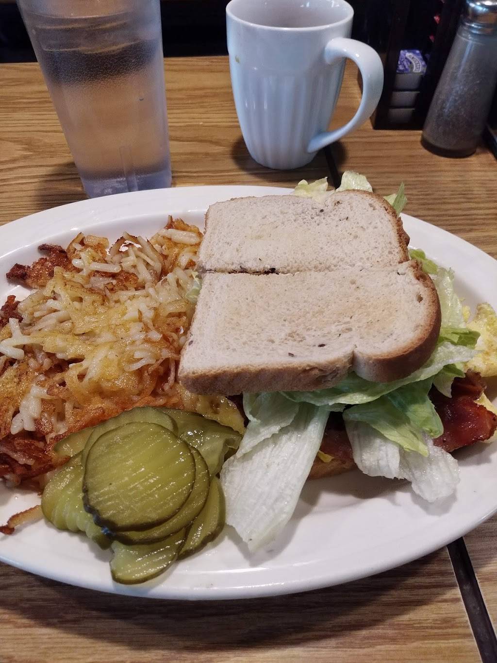 Green Lantern Inc | restaurant | 509 Broadway St, Toledo, OH 43604, USA | 4192413752 OR +1 419-241-3752