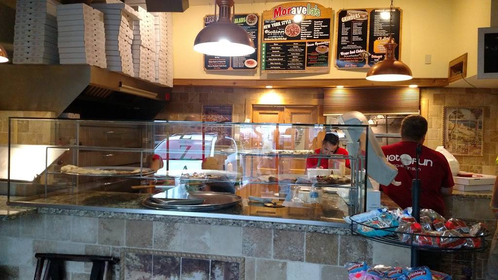 Moravelas Pizzeria | restaurant | 139 Middlesex Ave, Chester, CT 06412, USA | 8605263633 OR +1 860-526-3633