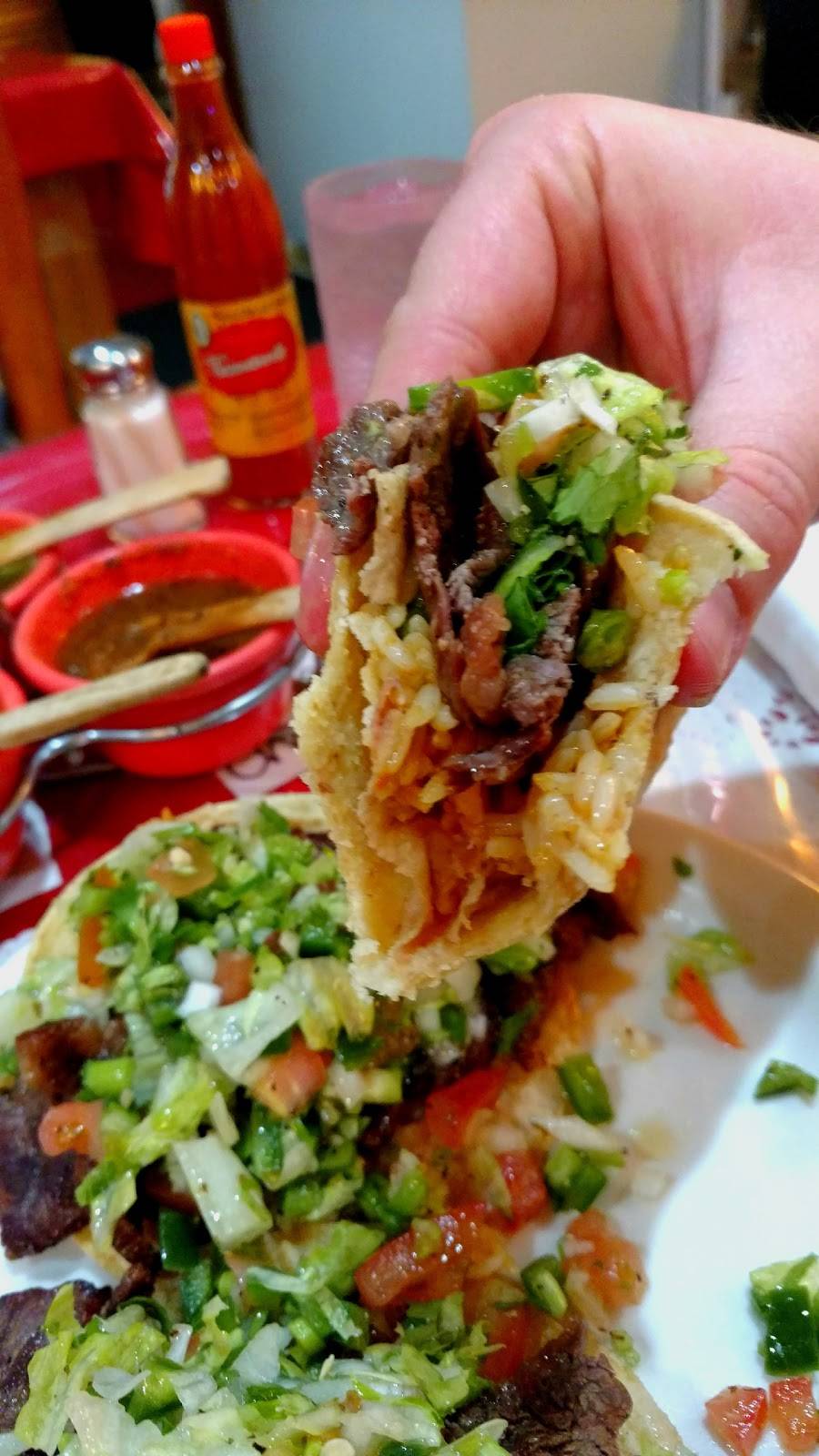 La Oaxaqueña Restaurant | restaurant | 4006, 3382 N Milwaukee Ave, Chicago, IL 60641, USA | 7735458585 OR +1 773-545-8585