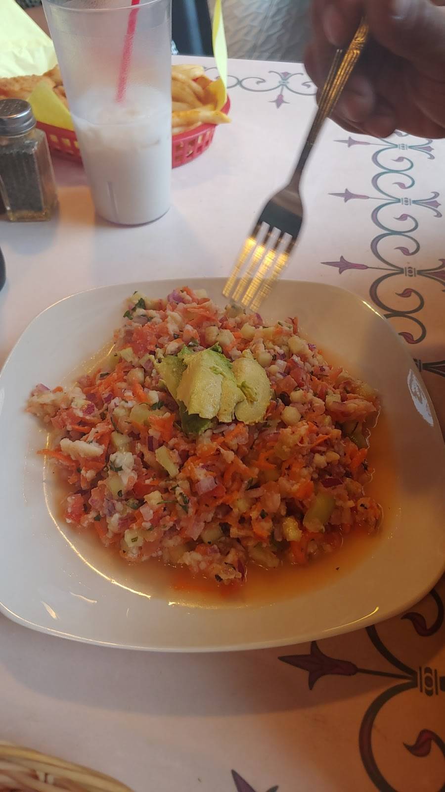 El Camaron Alegre Mariscos restaurant | restaurant | 1588 W Highland Ave, San Bernardino, CA 92411, USA | 9094749437 OR +1 909-474-9437