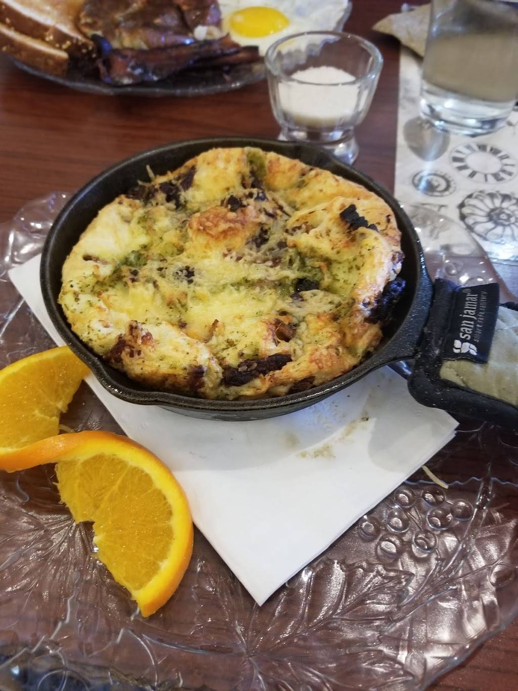 Cynthias | restaurant | 65 Nichols St, Friday Harbor, WA 98250, USA | 3602988130 OR +1 360-298-8130