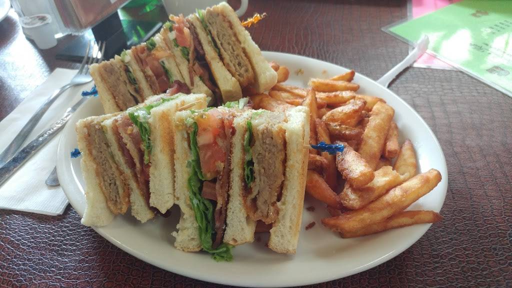 Cricket Country Kitchen | restaurant | 4745 Auburn Blvd, Sacramento, CA 95841, USA | 9163316405 OR +1 916-331-6405