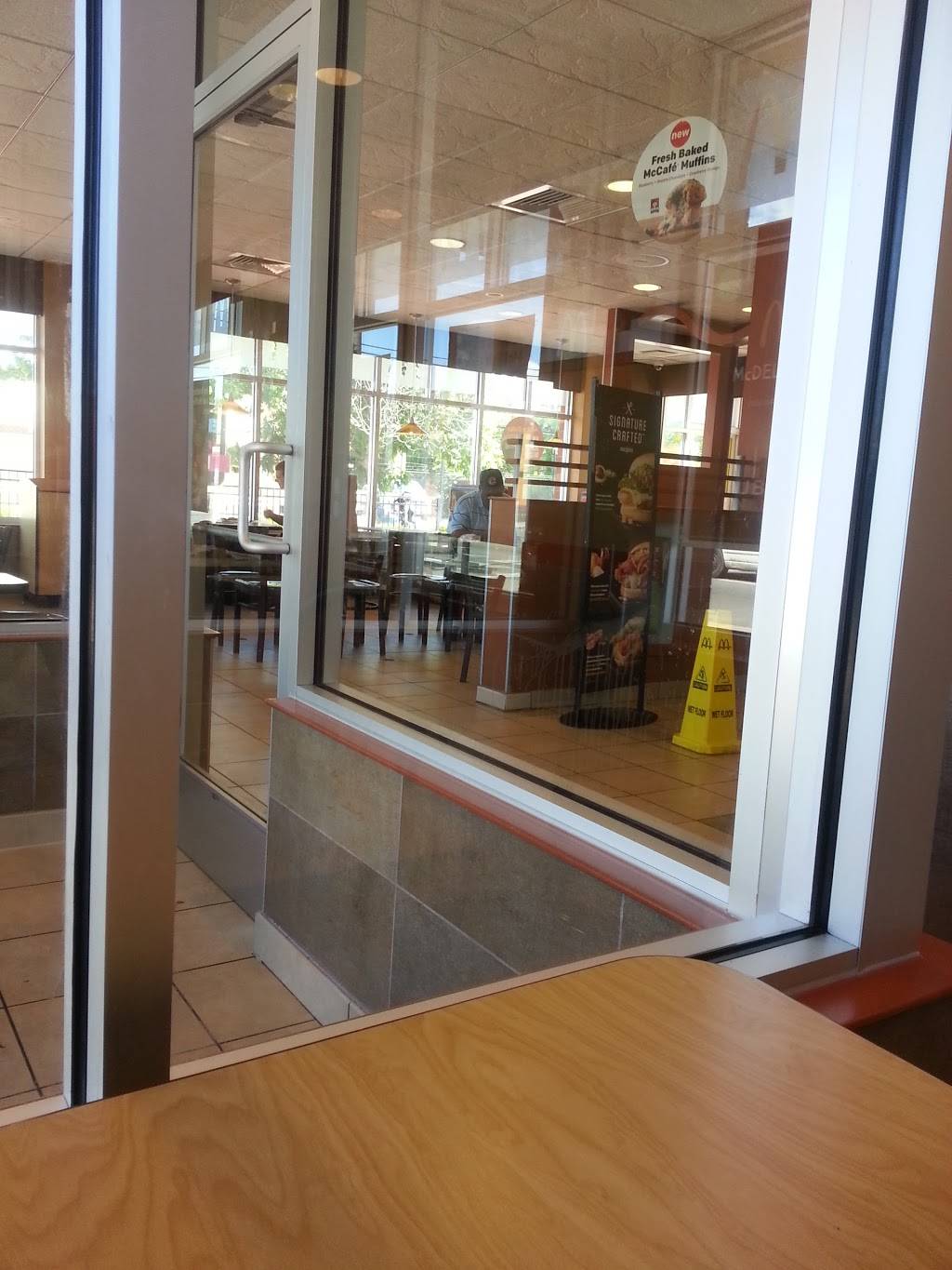 McDonalds | cafe | 11421 S Halsted St, Chicago, IL 60628, USA | 7735684663 OR +1 773-568-4663