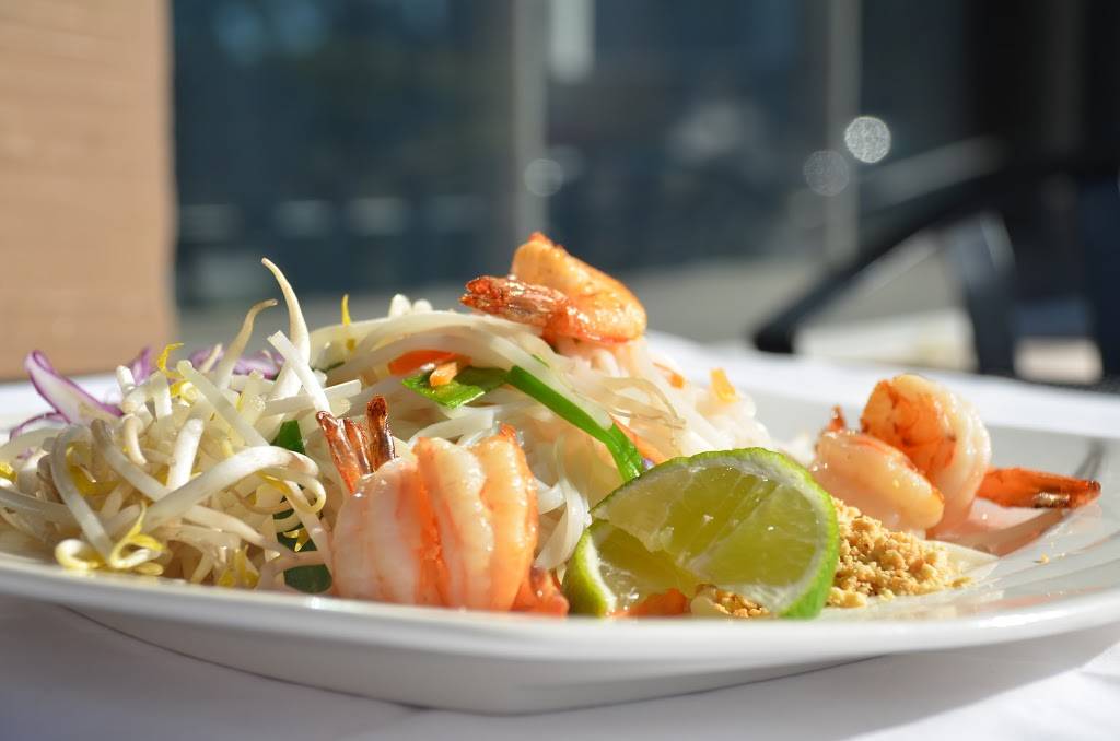 Lucky Corner Vietnamese Cuisine at Westview | restaurant | 5100 Buckeystown Pike Suite 174, Frederick, MD 21704, USA | 3013605913 OR +1 301-360-5913