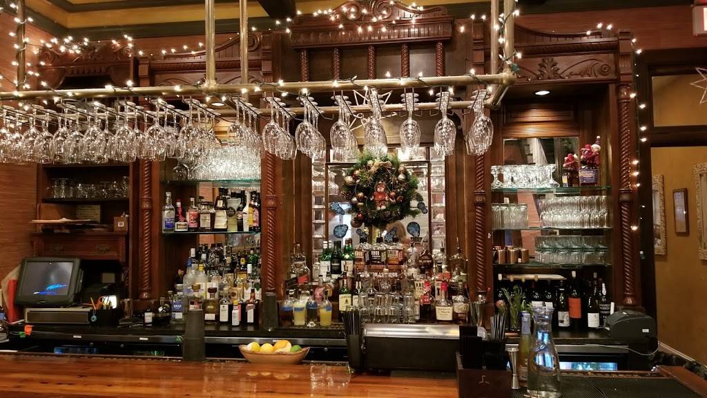 Poogans Porch | restaurant | 72 Queen St, Charleston, SC 29401, USA | 8435772337 OR +1 843-577-2337