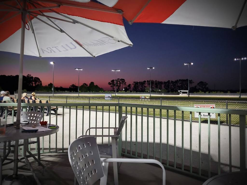 Daytona Beach Racing and Card Club | restaurant | 960 S Williamson Blvd, Daytona Beach, FL 32114, USA | 3862526484 OR +1 386-252-6484